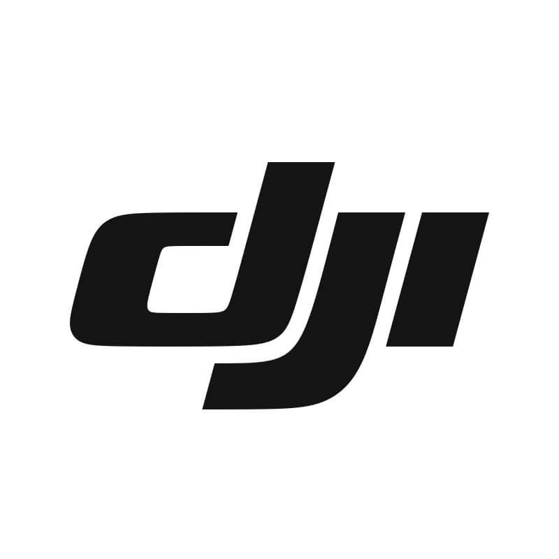 Сельскохозяйственные дроны DJI Agras работают на больших сельскохозяйственных полях в качестве платформ автоматизации точного земледелия.