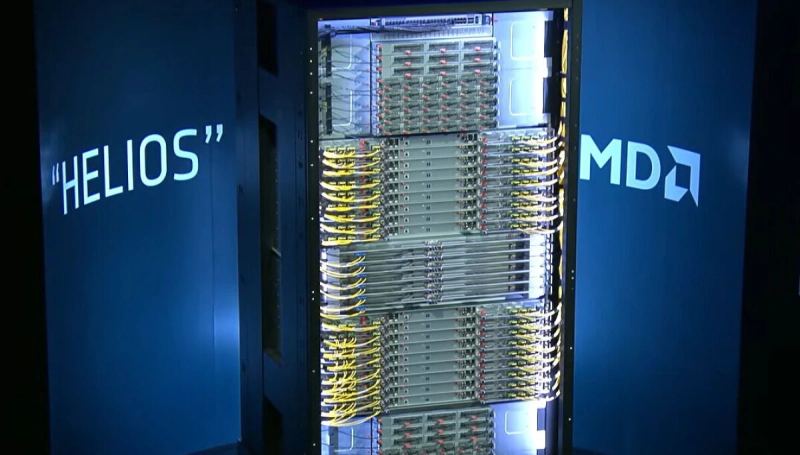 AMD Helios KI-Infrastruktur im Rack-Maßstab mit GPUs, CPUs, Netzwerk und Kühlung, integriert in ein Rechenzentrums-Rack.
