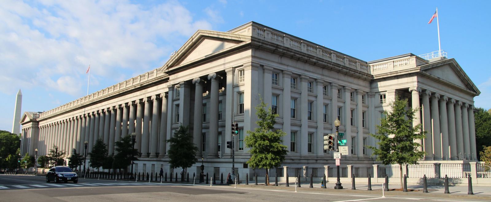 United States Treasury Department building exterior representing federal banking regulation and national trust charter oversight