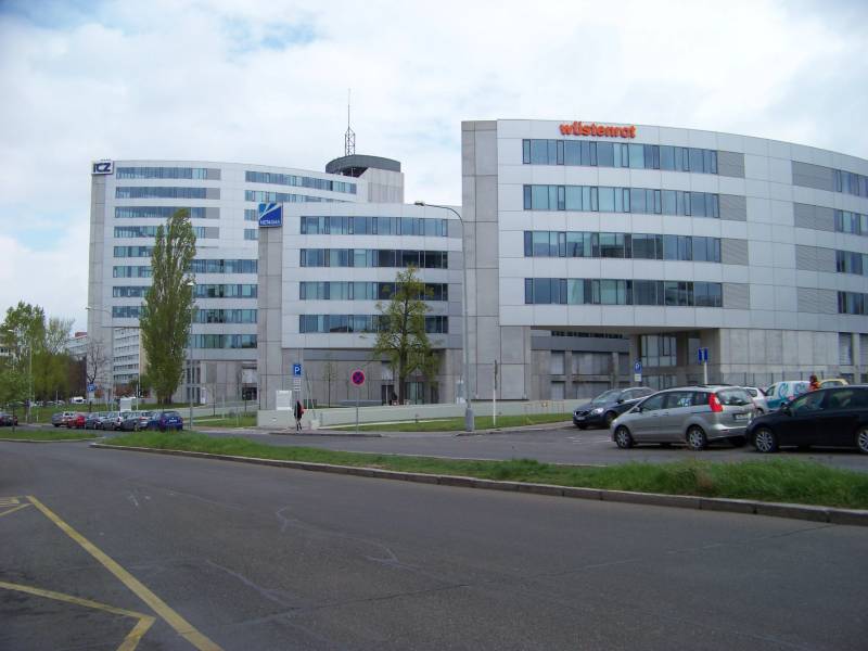 Kavčí Hory Office Park en Praga, sede corporativa de ingeniería de las herramientas de desarrollo de software JetBrains.