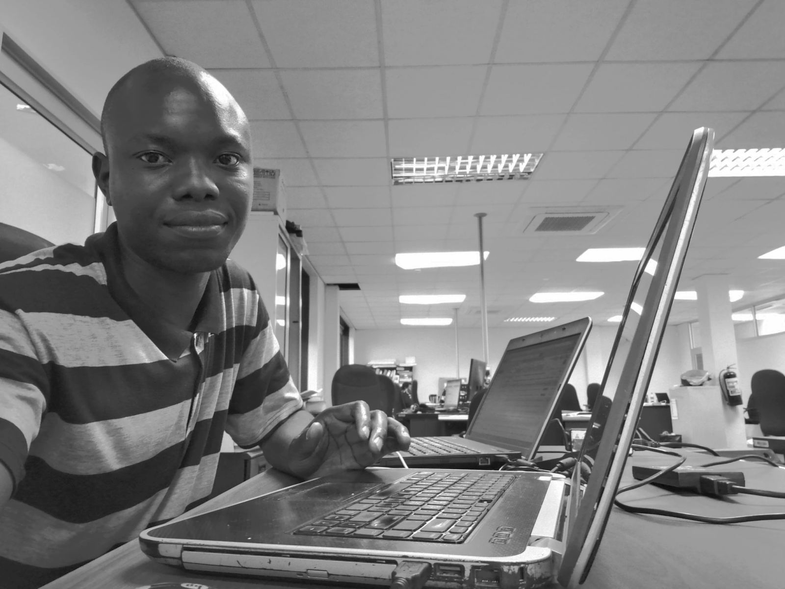 Software engineer orchestrating multi-agent developer workflows and reviewing automated code generation within an integrated environment