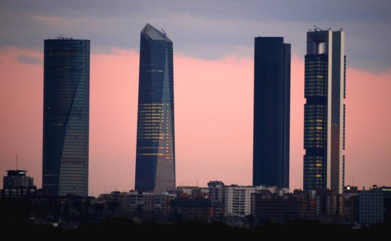 მადრიდის ფინანსური უბანი Cuatro Torres Business Area არქიტექტურა