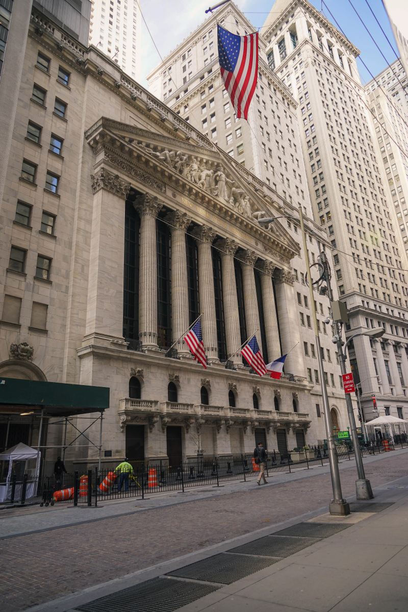 Infraestructura comercial institucional del distrito financiero sujeta a la custodia de activos y supervisión del mercado de la Comisión de Bolsa y Valores
