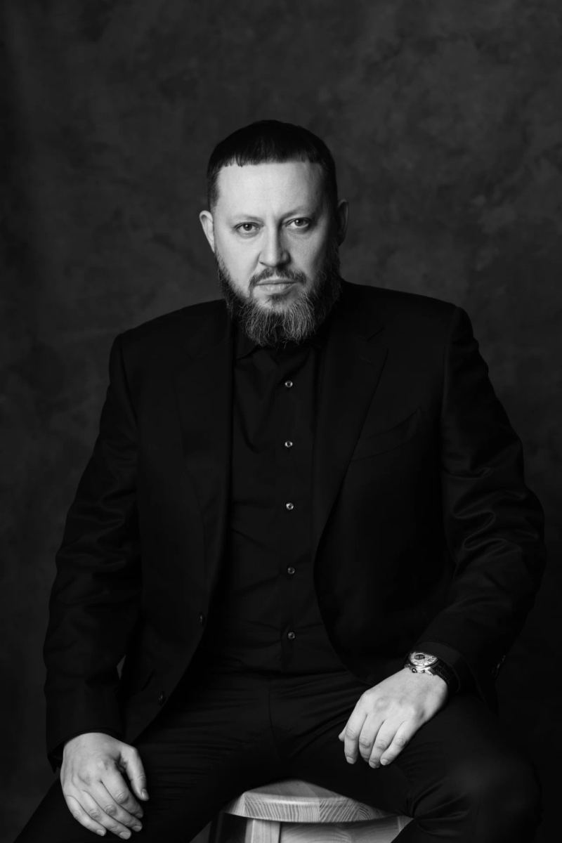 Sergey Nazarov co-founder of Chainlink speaking on decentralized cross-chain interoperability standards.
