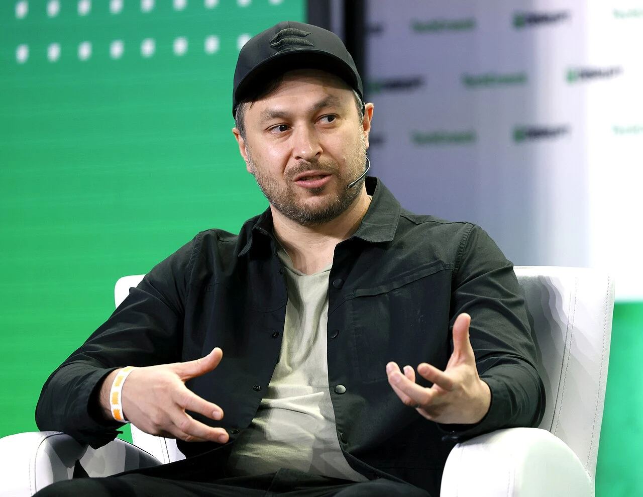 Anatoly Yakovenko, co-founder of Solana, discussing proof-of-history consensus mechanics and high-throughput blockchain networks.