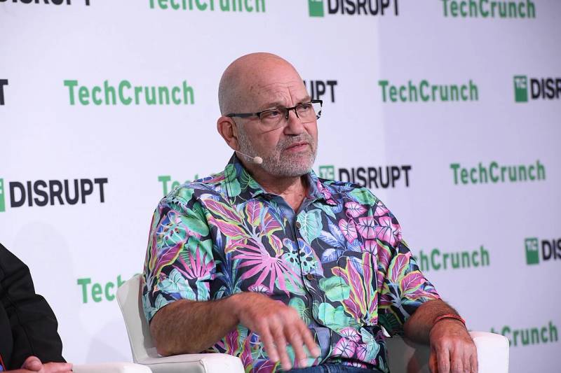 Marc Raibert, founder of Boston Dynamics, presenting advances in dynamic legged robotics and autonomous locomotion.